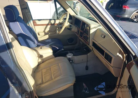 1993 Jeep Cherokee Country из США, поврежденный, VIN 1J4FJ78S0PL573859